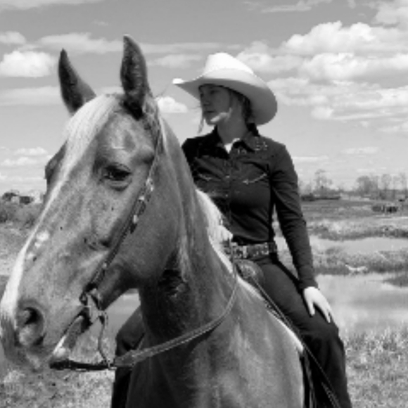 Em's Western Boutique - Picture 2 of 3